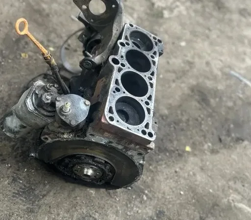 Блок двигуна VW Sharan 1.9 tdi (1)